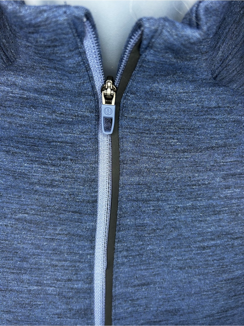 Men's Lululemon surge Half-Zip size small gym workout running top - Picture 2 of 4